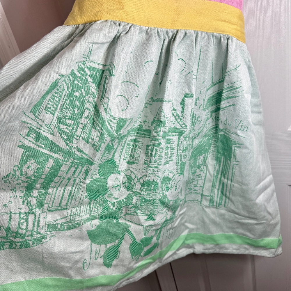 NWT. Disney Apron - Epcot France - Mickey And Minnie Paris Cafe. - Picture 7 of 16